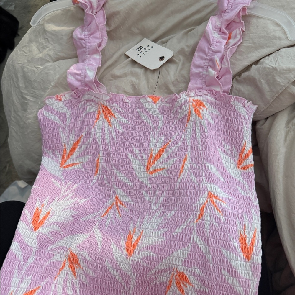 🌸☀️Sun Dreamer Smocked Tank Top
BILLABONG   NWT.  Size XL🌸☀️ - Picture 8 of 9